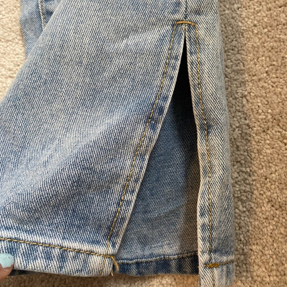 Pretty little thing jeans with side flares. Size 4 - Picture 2 of 4